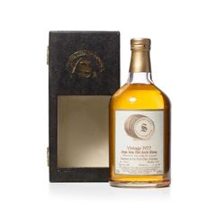 Port Ellen 1977 17 Year Old, Signatory Vintage 1994 Bottling with Presentation Box - Cask 5560